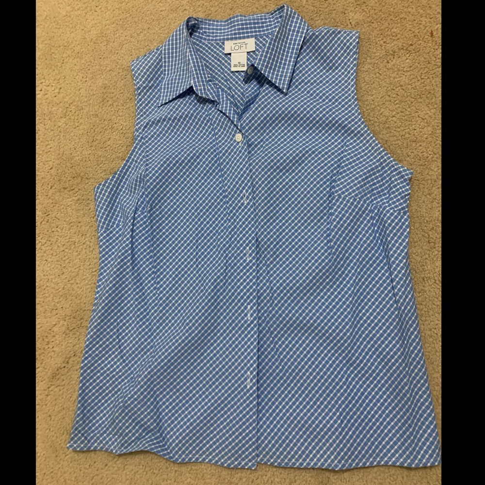 Ann Taylor LOFT Button Down Top Sz. 10